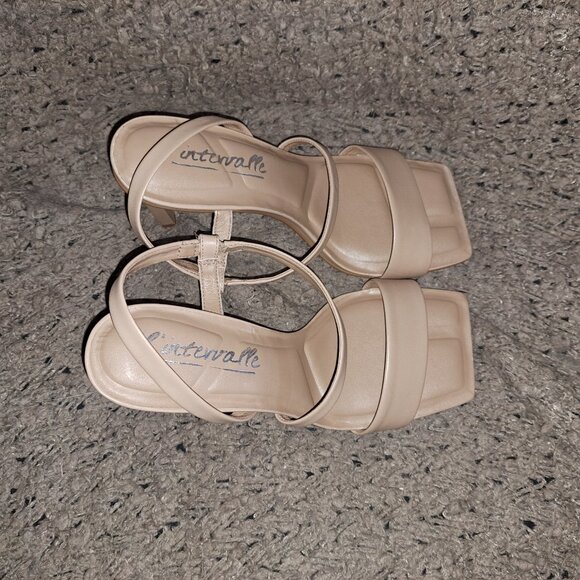 L'INTERVALLE-Nude/Camel Leather-D'Orsay Strappy Style-Sz 8-NEW/NO BOX - Picture 7 of 8